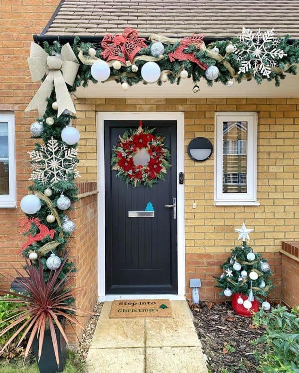 Elegant front door Christmas decoration