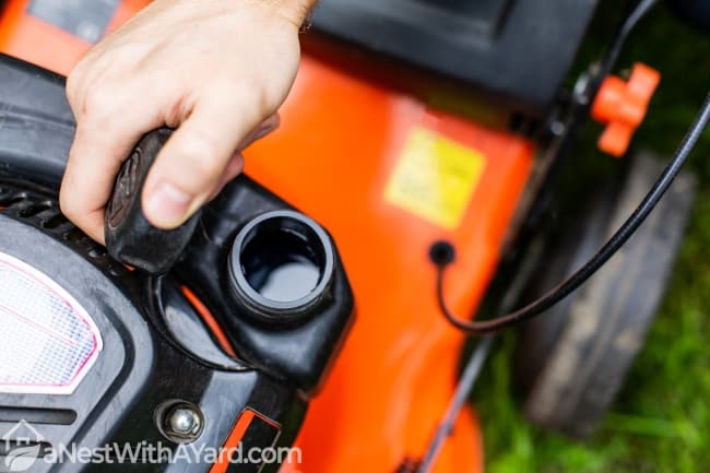 Checking an empty fuel tank of a lawnmower