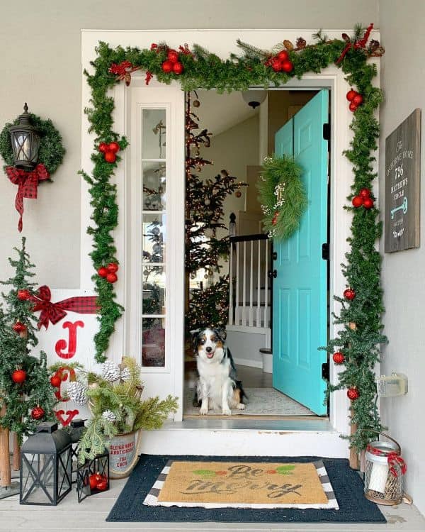 Front door Christmas decoration